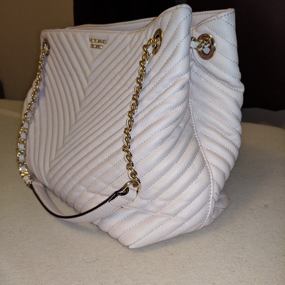 Purse from vs - Picture 1 of 4